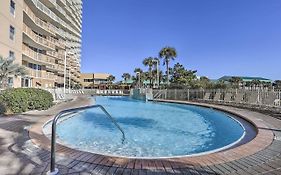 High-Rise Destin Condo With Balcony And Pool View